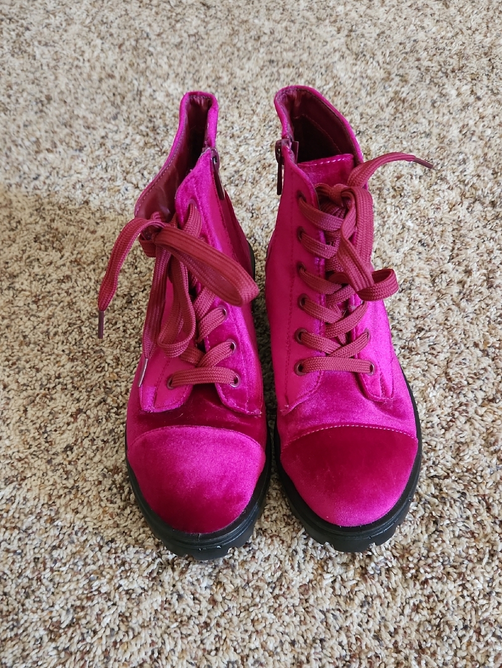 Women's Pink Velvet Lace-Up Ankle Boots Size 6 LIKE NEW!